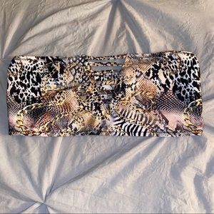 Cute Blackbough Bikini Top